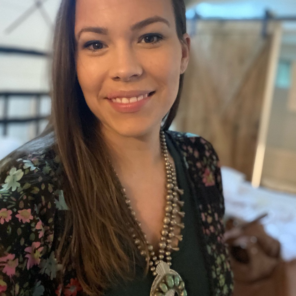 Meet your Posher, Emily